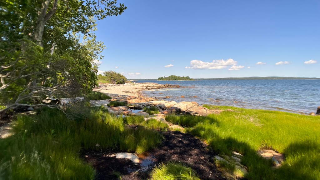 Woods Point private beach